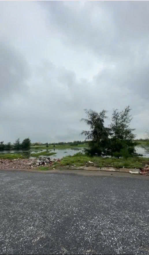 Đất thương mại dịch vụ tại biển Quất Lâm( nay là biển Giao Ninh , Ninh Bình)